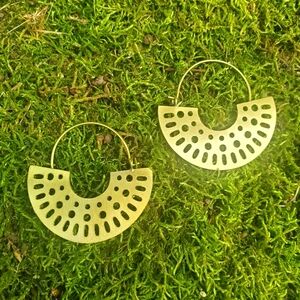 MATR BOOMIE Handcrafted Lightweight Hoop Earrings Gold Tone Finish Cutout Design